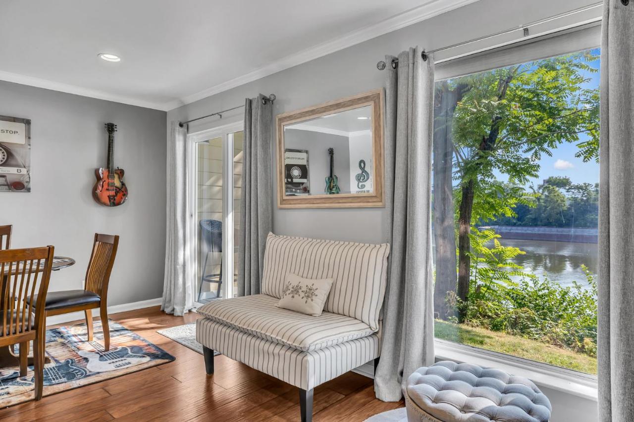 Nash Star Private Condo - 2Bed, 2Bath, Sleep 6, 25 Min Walk To Broadway And All Nashville Attractions, Pool, Gym Zewnętrze zdjęcie