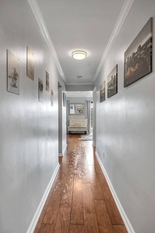 Nash Star Private Condo - 2Bed, 2Bath, Sleep 6, 25 Min Walk To Broadway And All Nashville Attractions, Pool, Gym Zewnętrze zdjęcie
