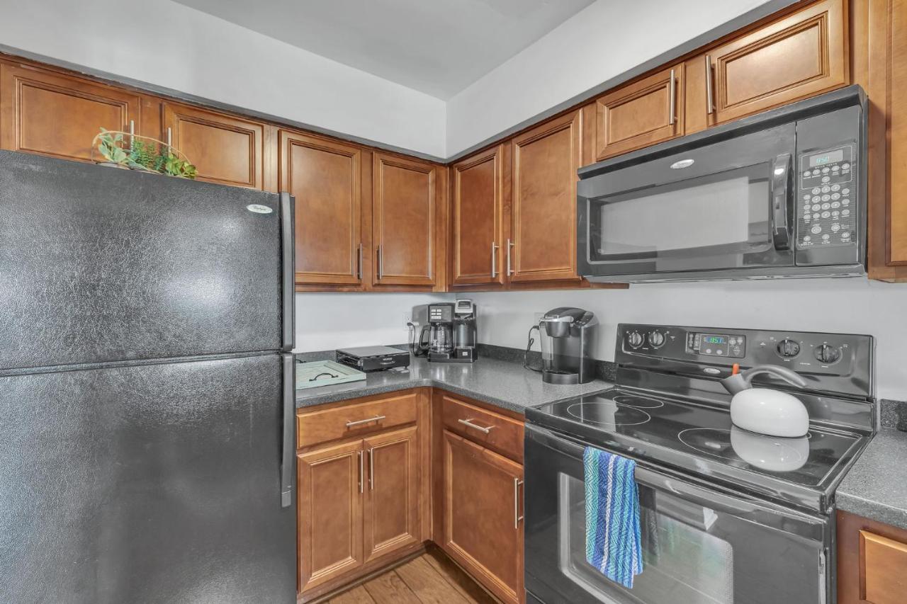 Nash Star Private Condo - 2Bed, 2Bath, Sleep 6, 25 Min Walk To Broadway And All Nashville Attractions, Pool, Gym Zewnętrze zdjęcie