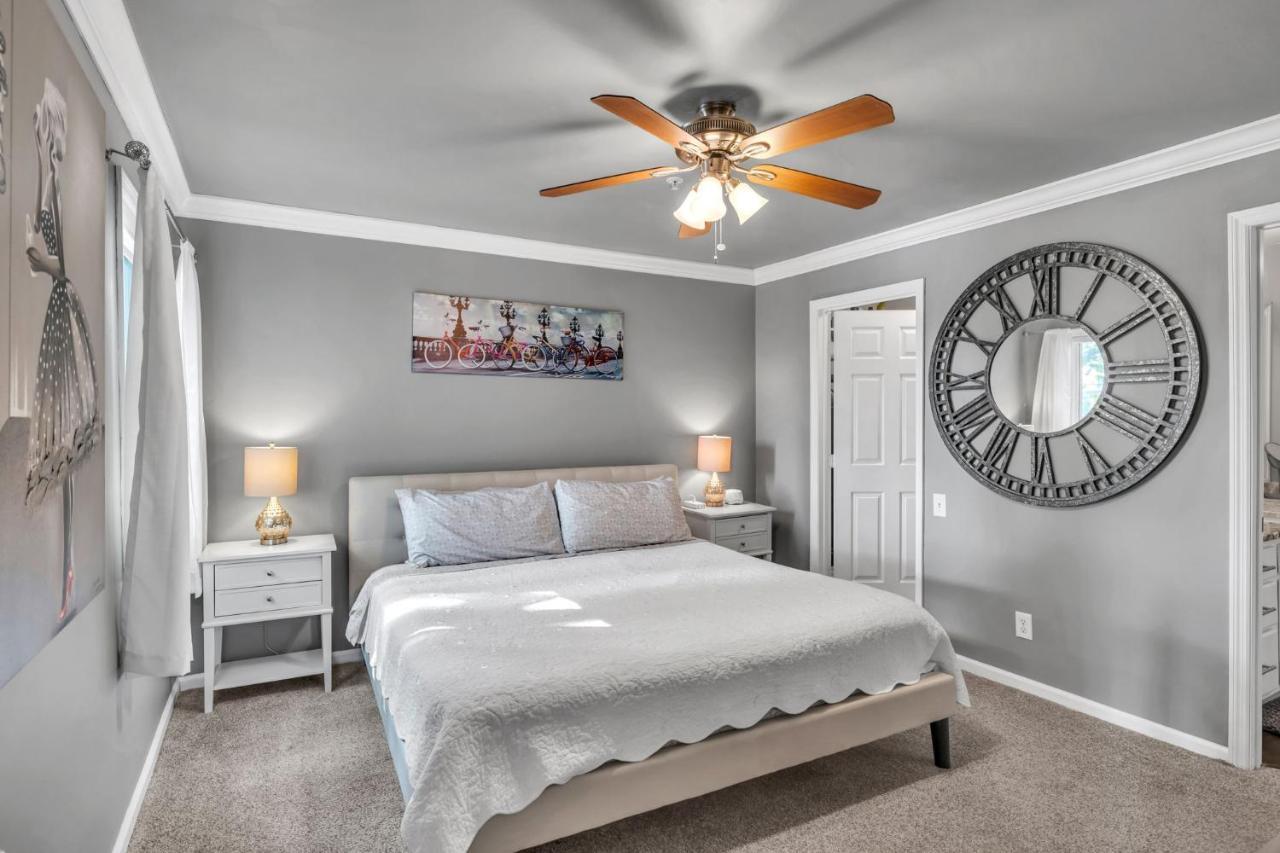 Nash Star Private Condo - 2Bed, 2Bath, Sleep 6, 25 Min Walk To Broadway And All Nashville Attractions, Pool, Gym Zewnętrze zdjęcie